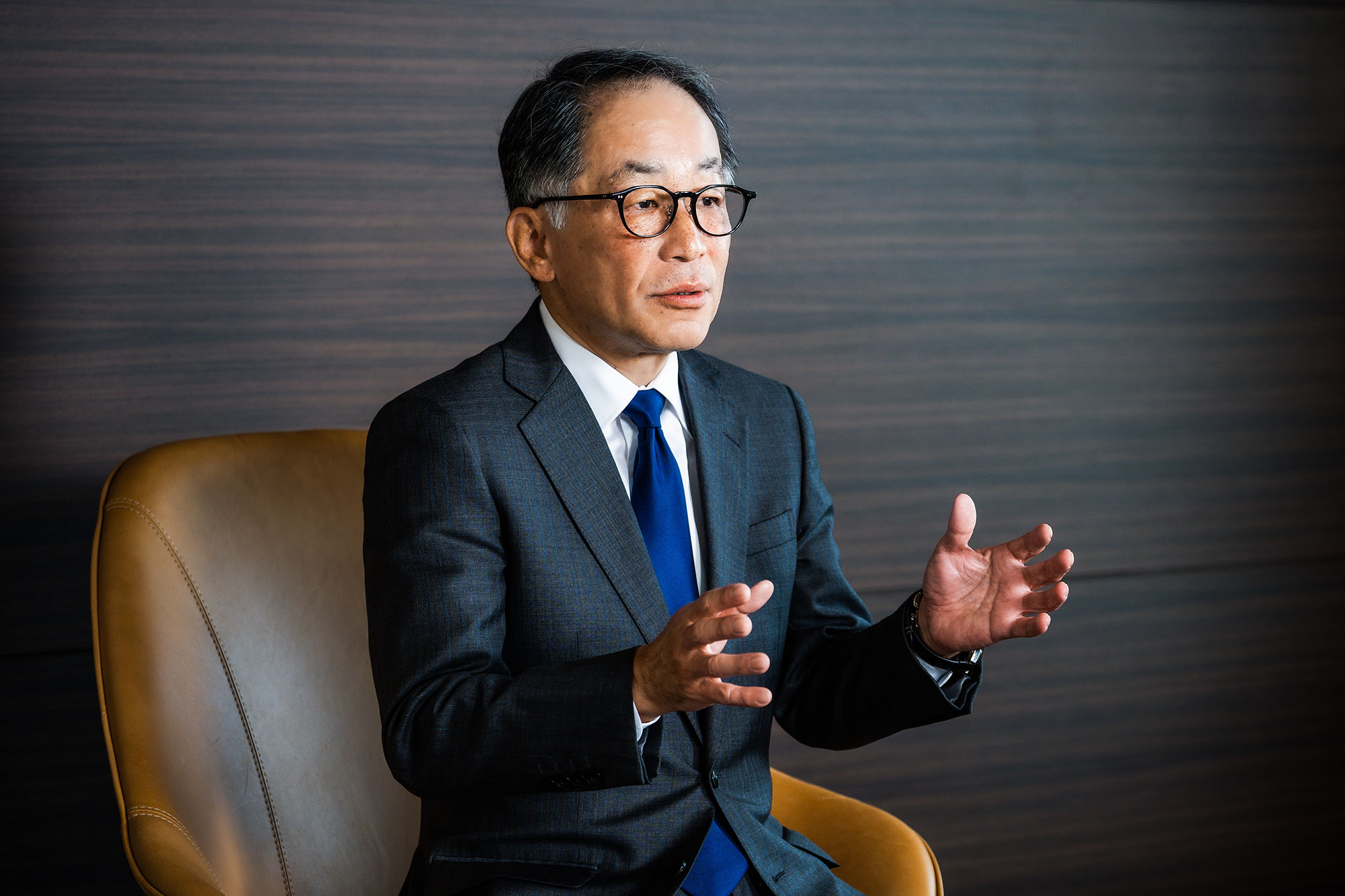 大本修近影