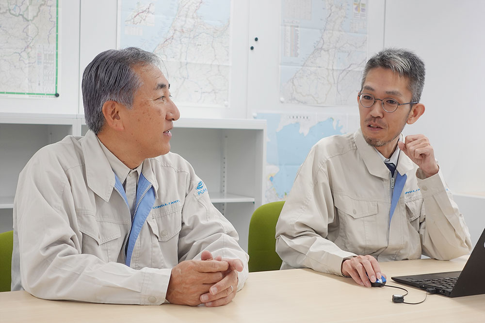 写真:左から森野、林